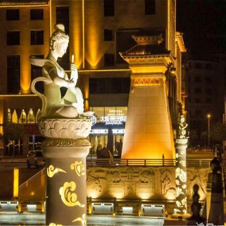 Dunhuang Dasheng Vacation Hotel エクステリア 写真